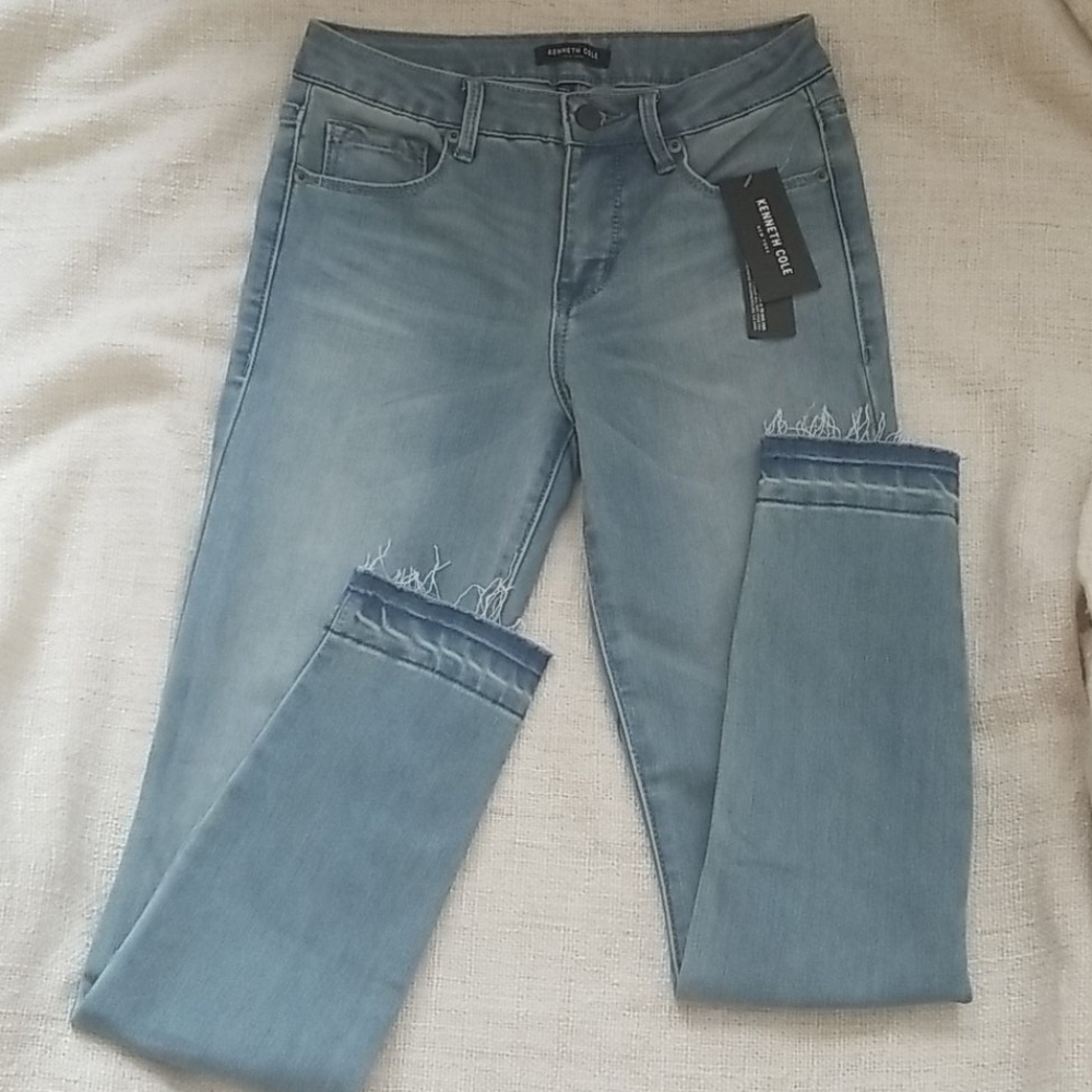 Kenneth Cole Skinny Jeans (NEW)